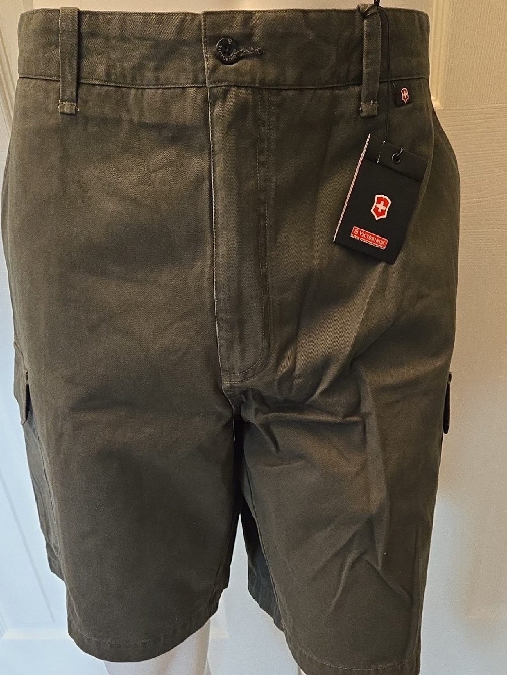 Victorinox Olive Cargo Shorts with Side Pockets
